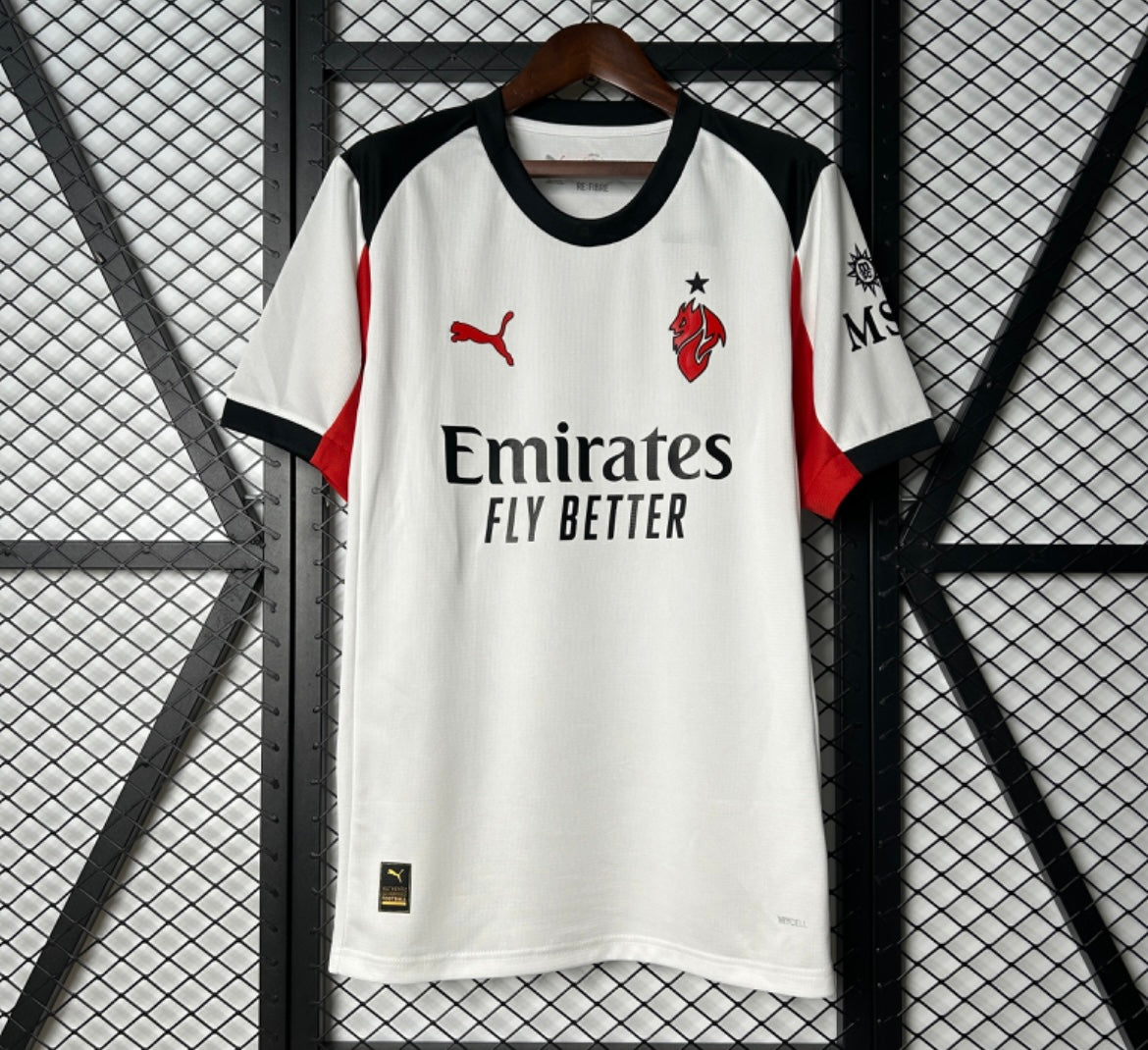 Milan AC 25-26 extérieur