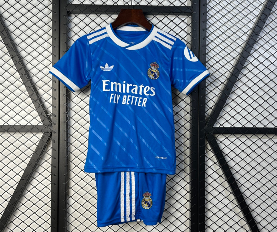Réal Madrid 25-26 third Enfant