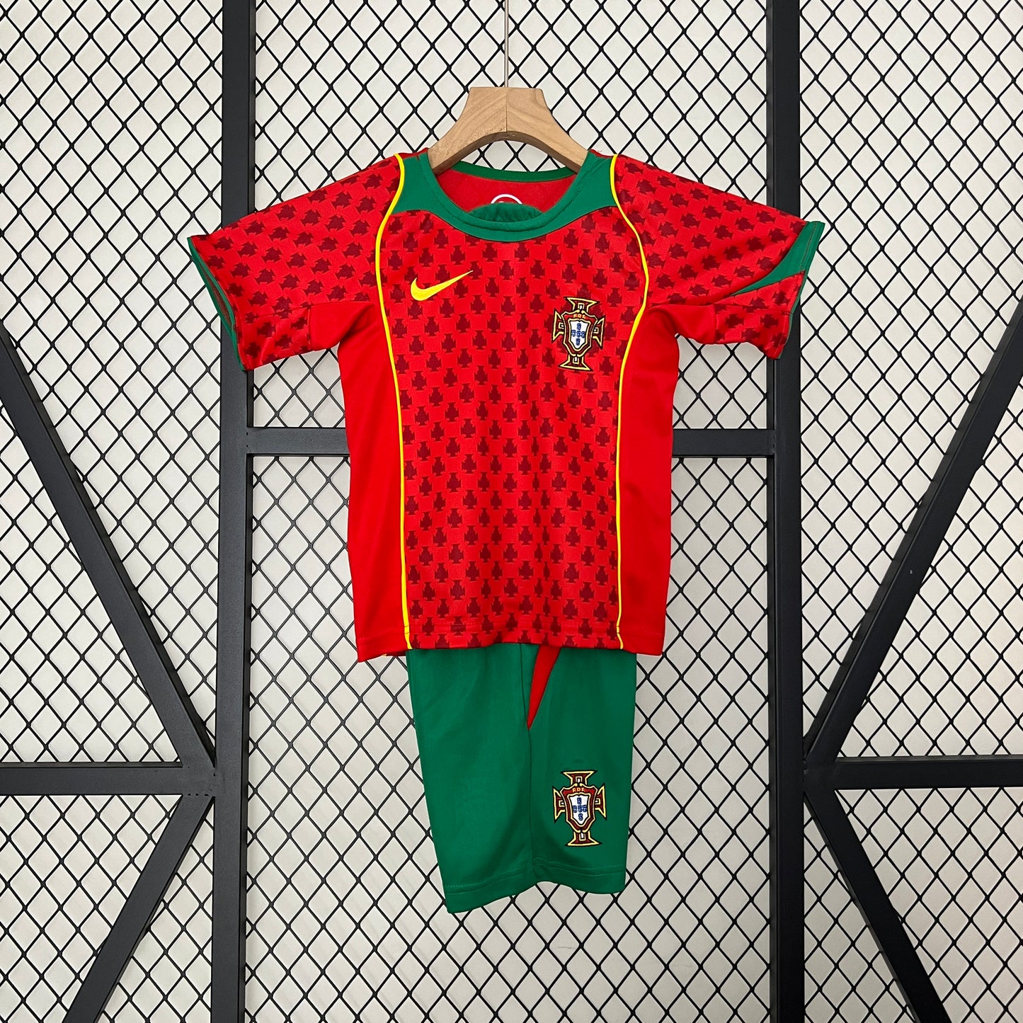 Portugal NIKE 2004 Domicile ENFANT