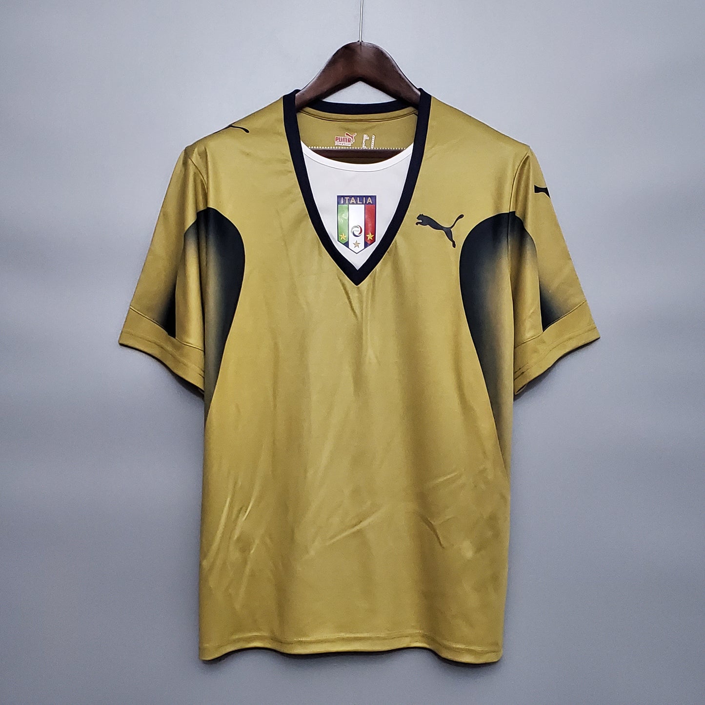 PUMA Italy Retro Jersey 06' Gold