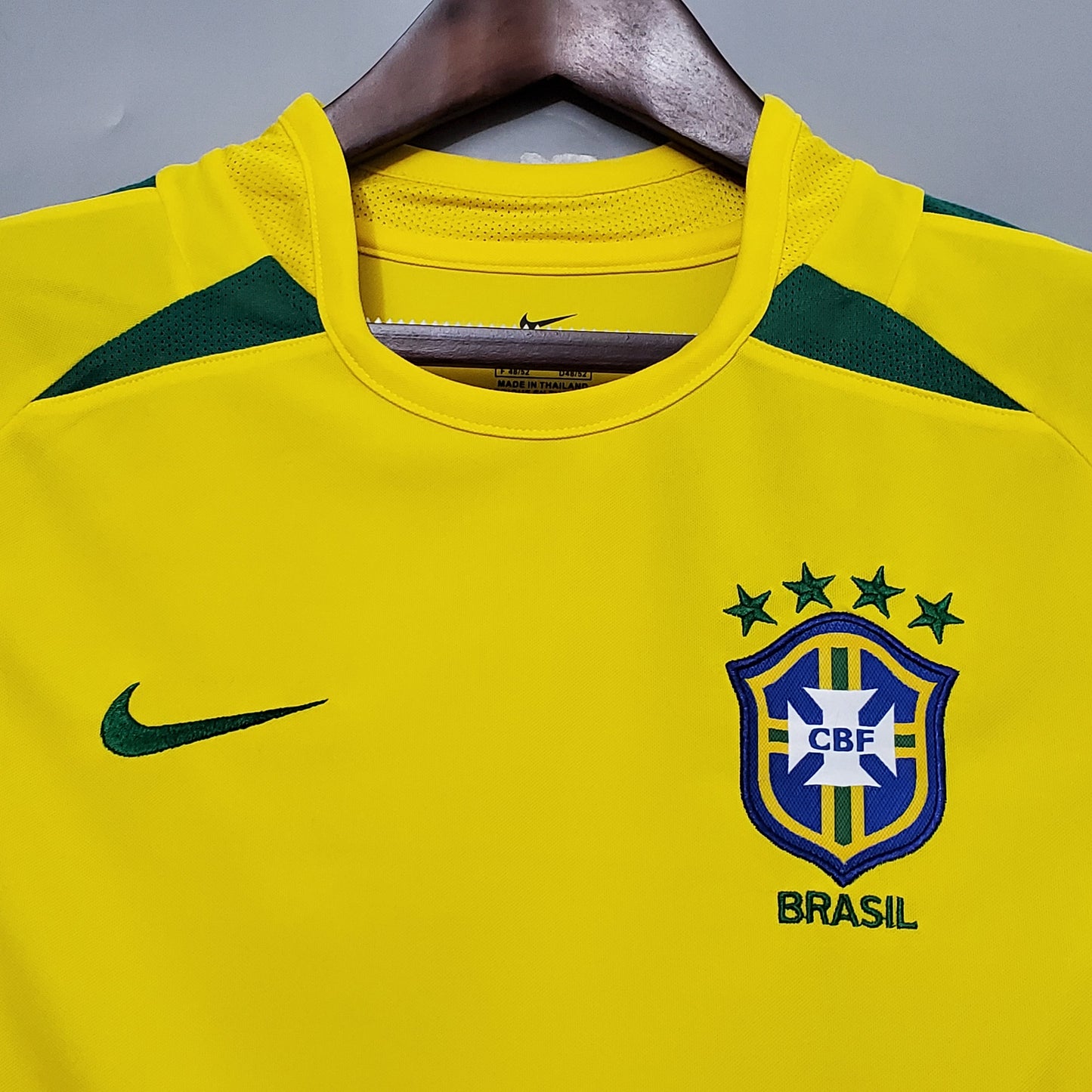 Maillot NIKE Brésil rétro 02’ Jaune Domicile