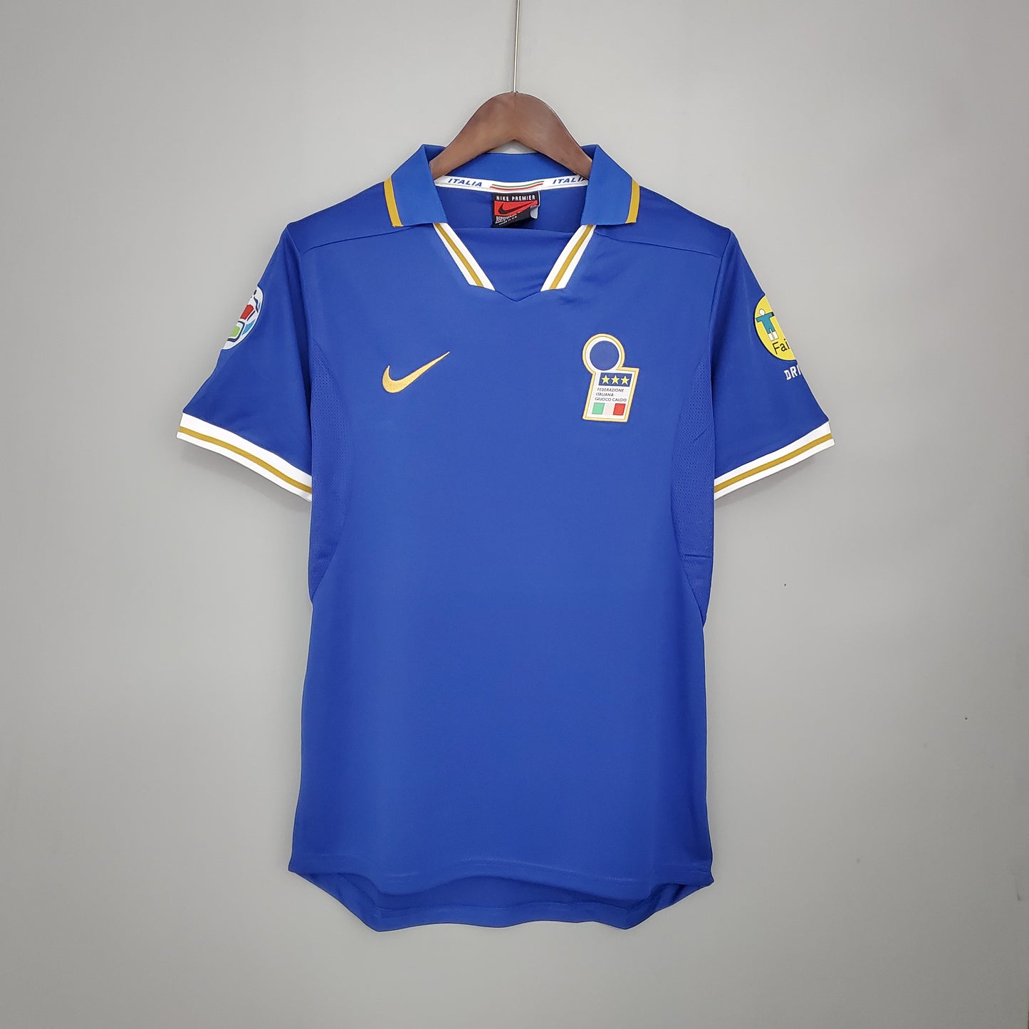 Maillot NIKE Italie rétro 96' Domicile